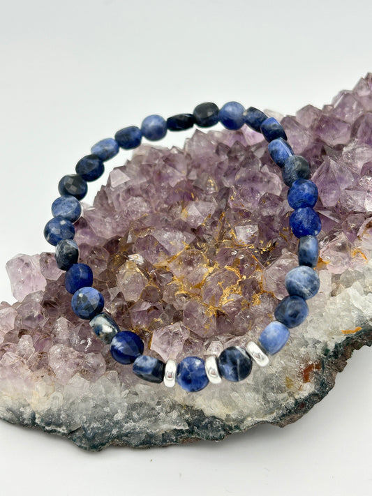 Edelsteinarmband Sodalithbutton