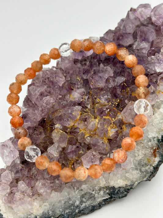 Edelsteinarmband Sonnenstein mit Bergkristall facettiert