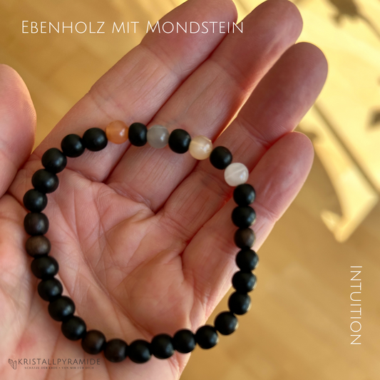 Armband aus Ebenholzperlen mit Mondstein
